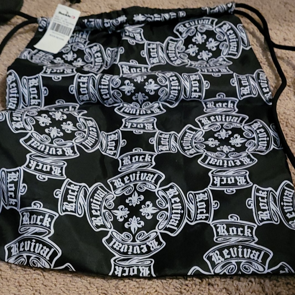 BUCKLE BACK PACK - Picture 2 of 3